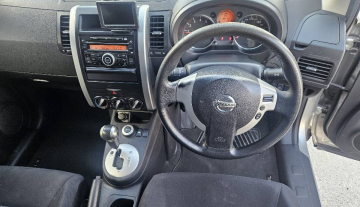 2010 Nissan X-Trail9.jpg